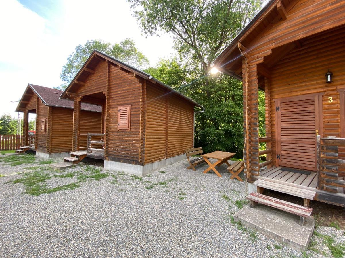 Gyopar Wooden Houses إذفوار المظهر الخارجي الصورة